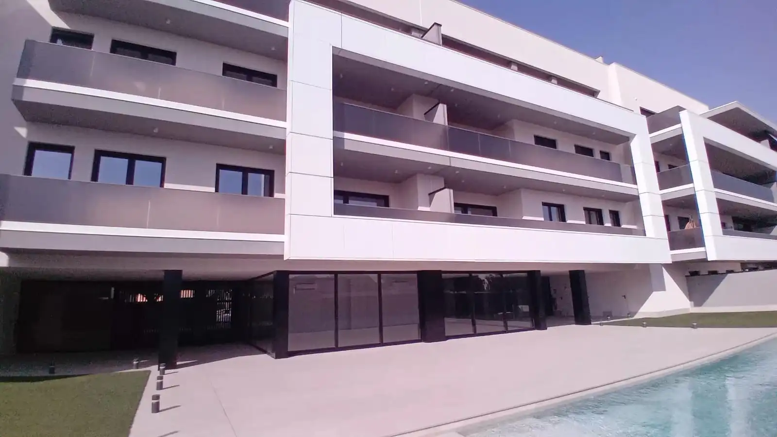Außenansicht von Wohnung zur Miete in Lleida mit Heizung, Privatgarten und Terrasse