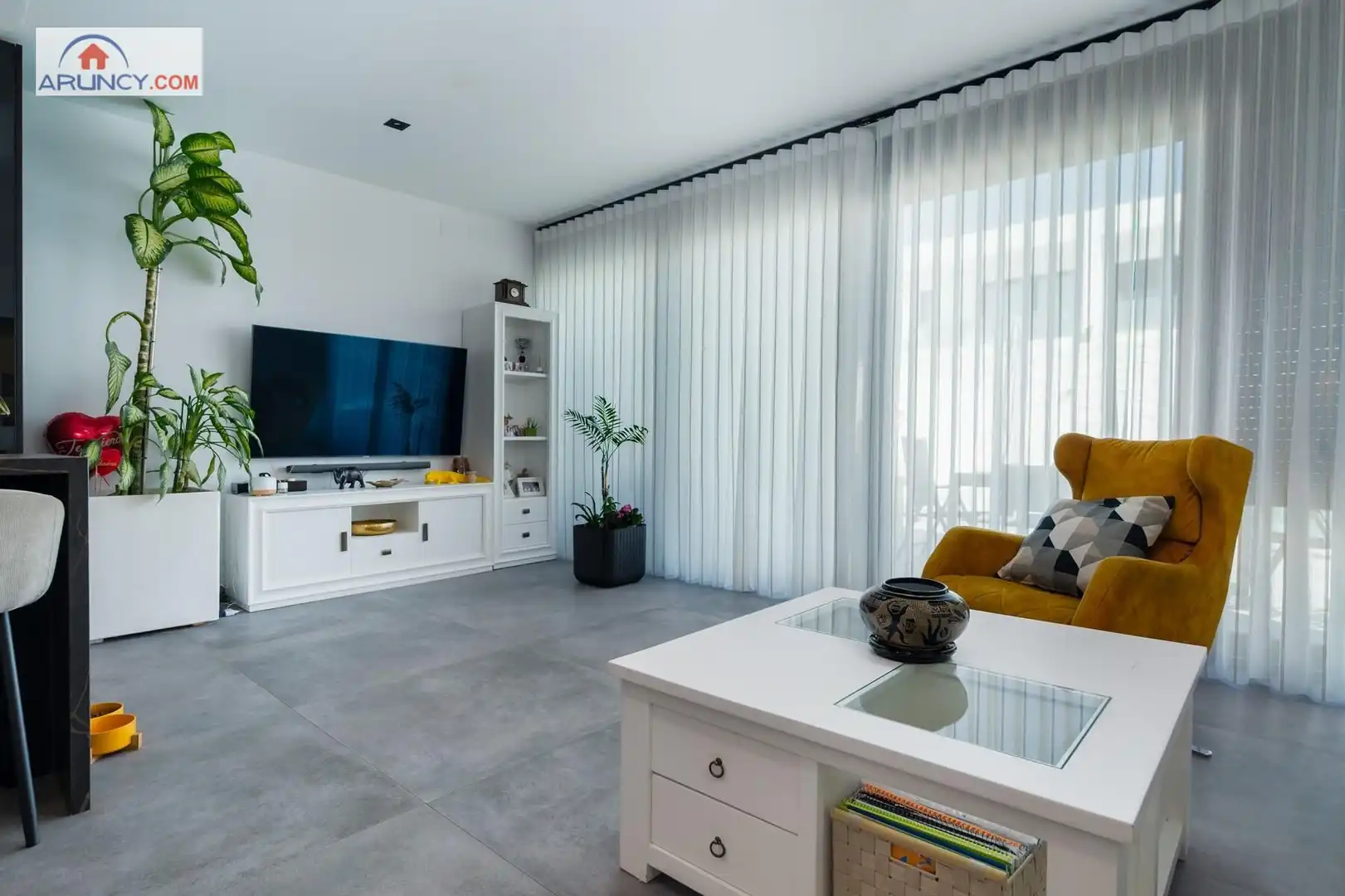 Sala de estar de Casa adosada en venta en Dos Hermanas con Aire acondicionado, Jardín privado y Terraza