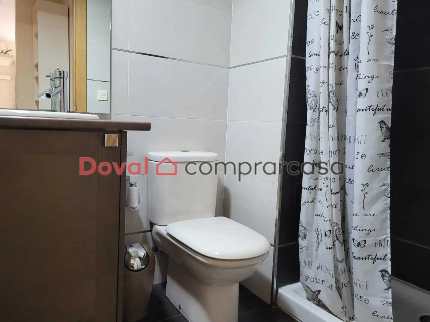 Bathroom of Flat for rent in O Porriño    with Heating, Terrace and Furnished