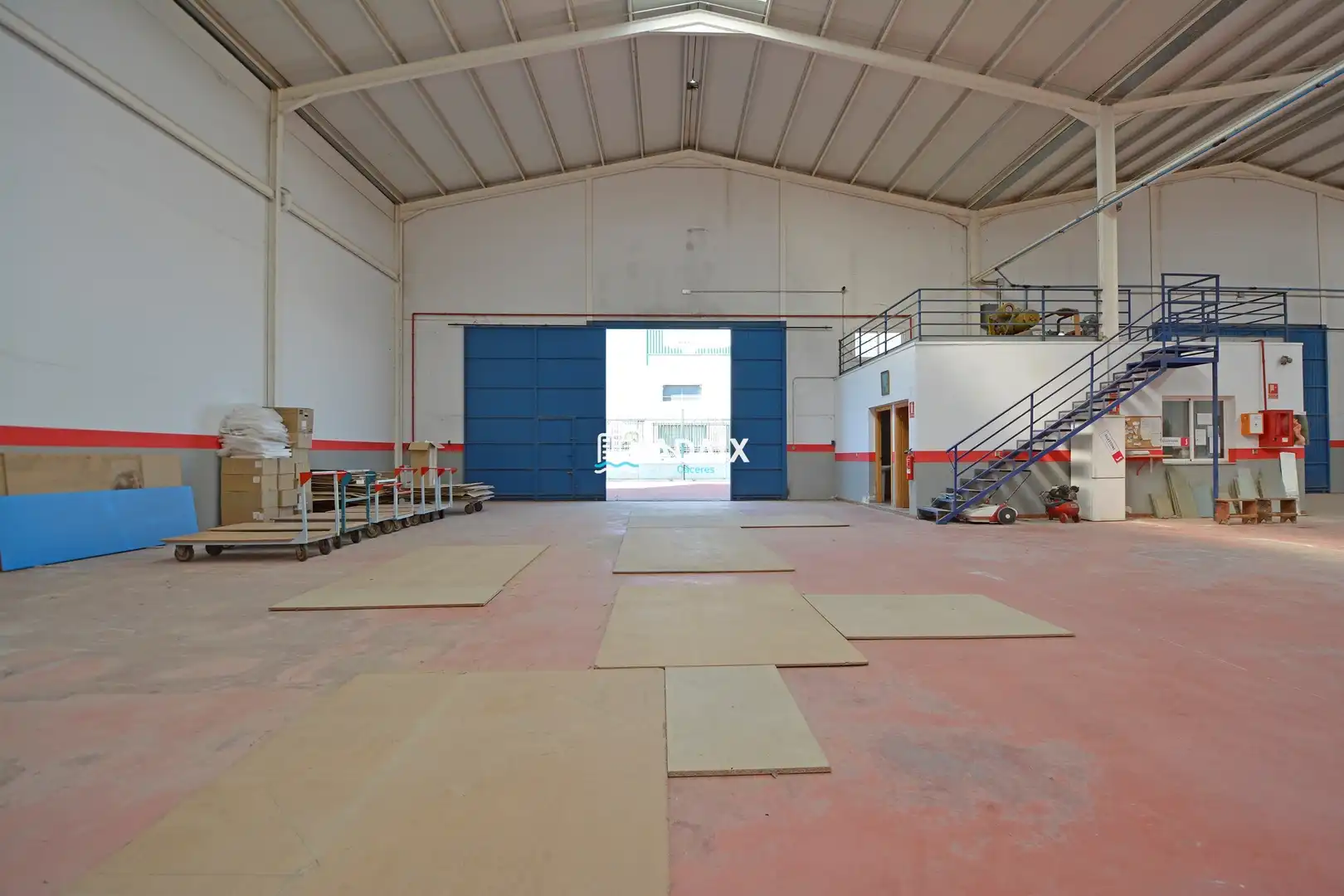 Nave industrial en venta en Arroyo de la Luz