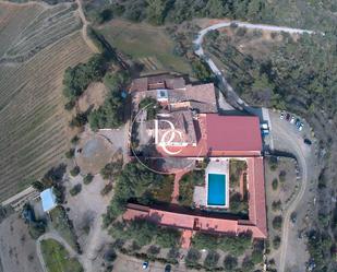 Vista exterior de Finca rústica en venda en El Molar (Tarragona) amb Piscina i Balcó