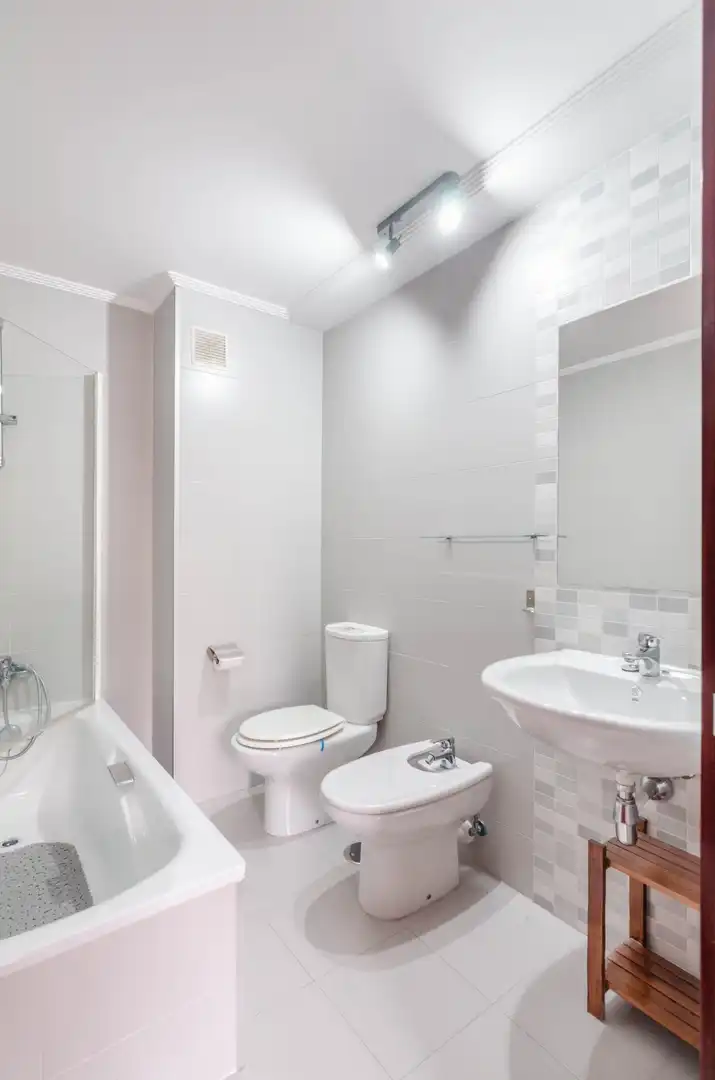 Flat with terrace for sale in Calle MANOLO QUIROS 2, imagen 18