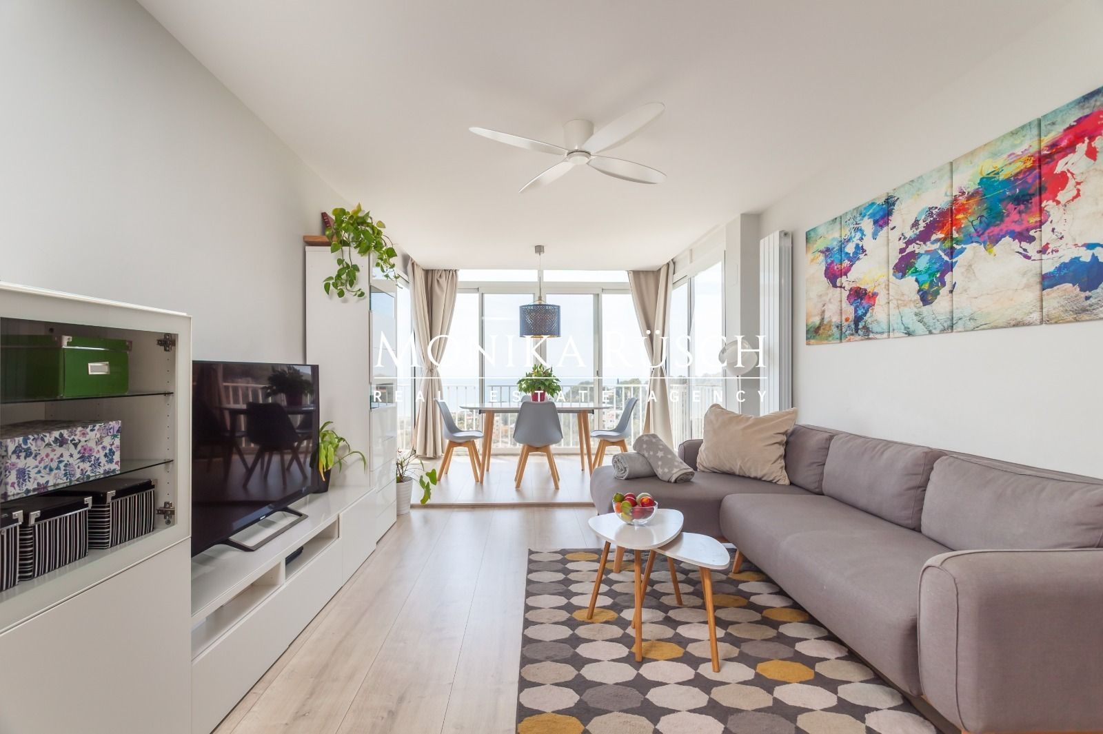 Sala d'estar de Apartament en venda en Castelldefels amb Calefacció, Terrassa i Moblat