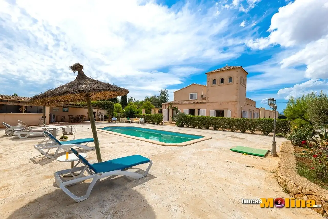 Exterior view of Houses for sale in  Palma de Mallorca  with Air Conditioner, Private garden and Terrace