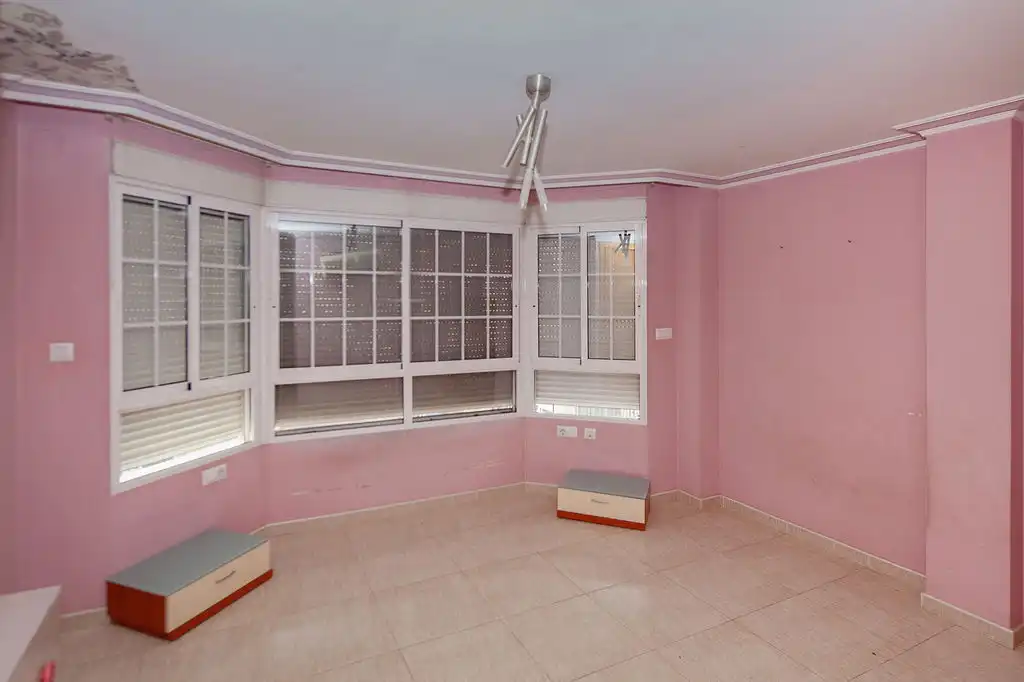 Bedroom of Detached homes for sale in Aldaia