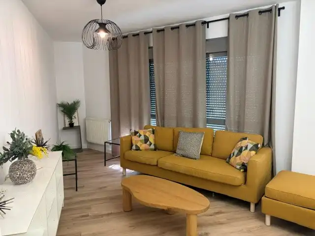 Flat with lift for sale in Calle de María Blanchard 1B