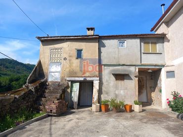 Casa con jardín en venta en Rua de Alin
