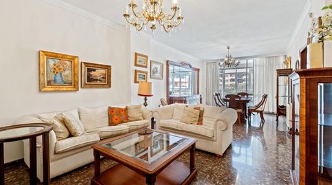 Foto 2 de Piso en venta en Compositor Lehmberg Ruiz, Carranque - Haza Cuevas, Málaga Capital
