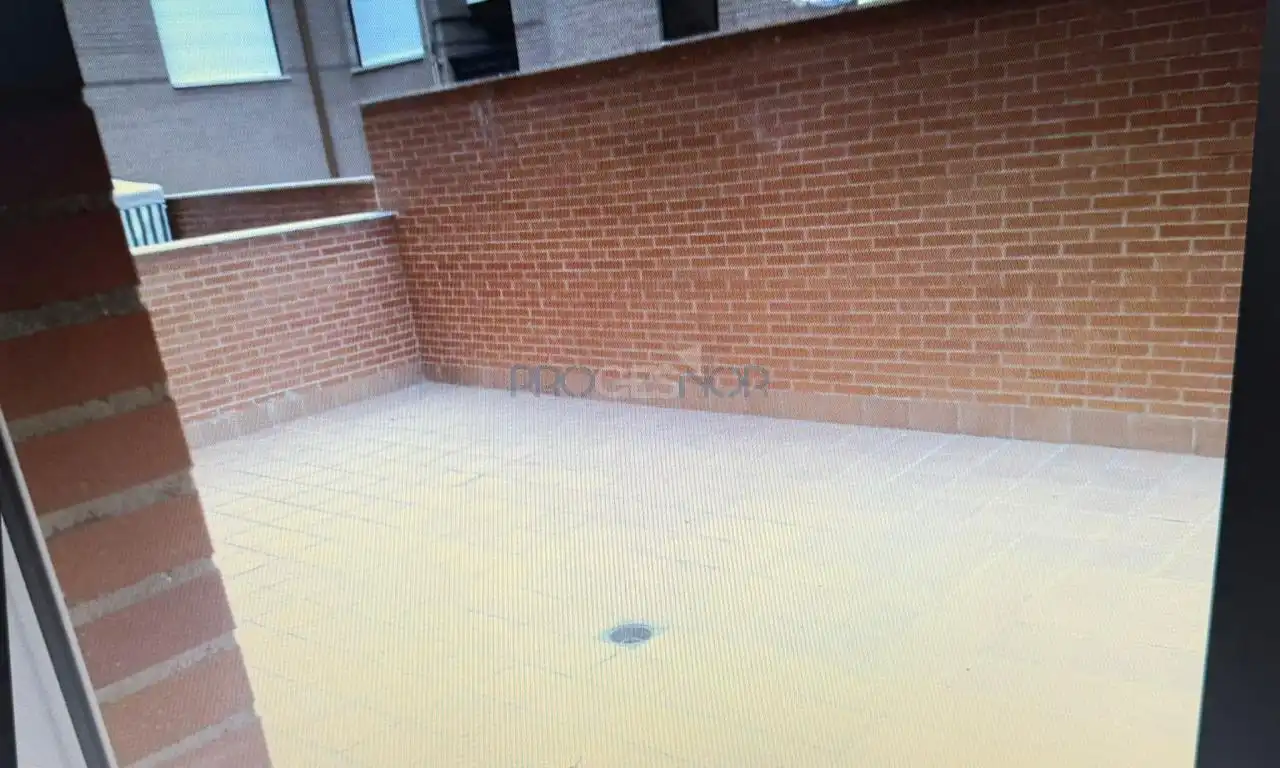 Terraza de Piso en venta en San Andrés del Rabanedo con Calefacción, Terraza y Trastero