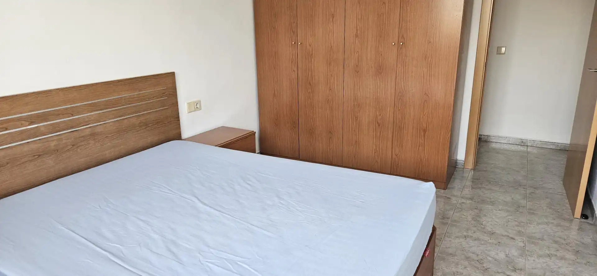 Dormitori de Pis en venda en Tarragona amb Aire condicionat, Terrassa i Moblat