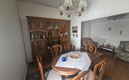 Menjador de Apartament en venda en Ourense Capital  amb Calefacció, Forn i Rentadora