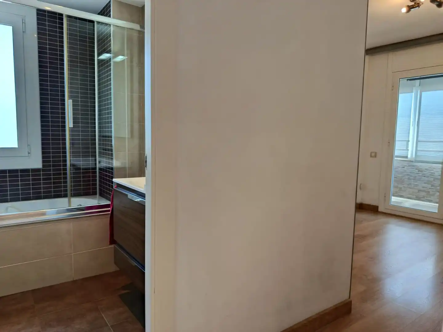 Baño de Piso en venta en Badalona con Aire acondicionado, Calefacción y Parquet