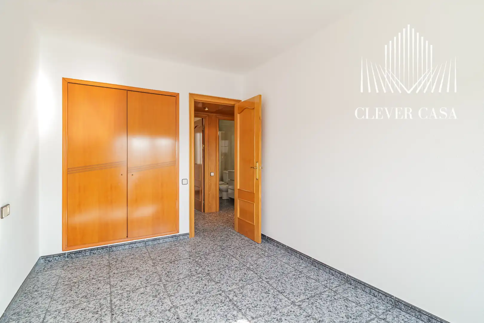 Flat for sale in Rubí  with Heating, Terrace and Furnished