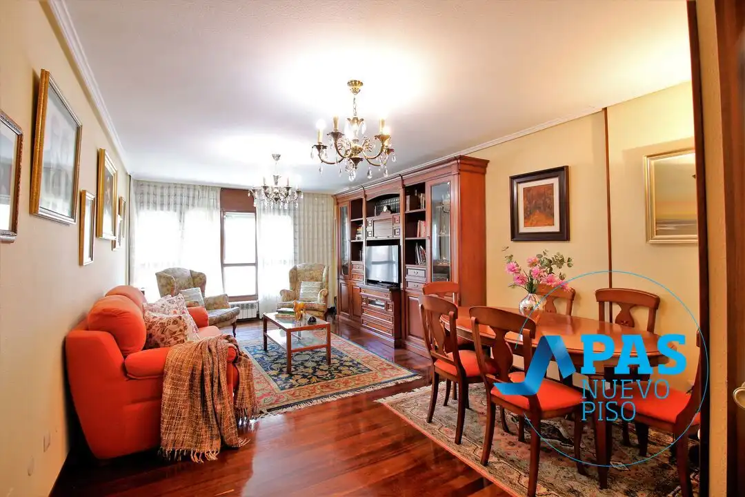 Wohnzimmer von Wohnung zum Verkauf in Santander mit Heizung und Abstellraum