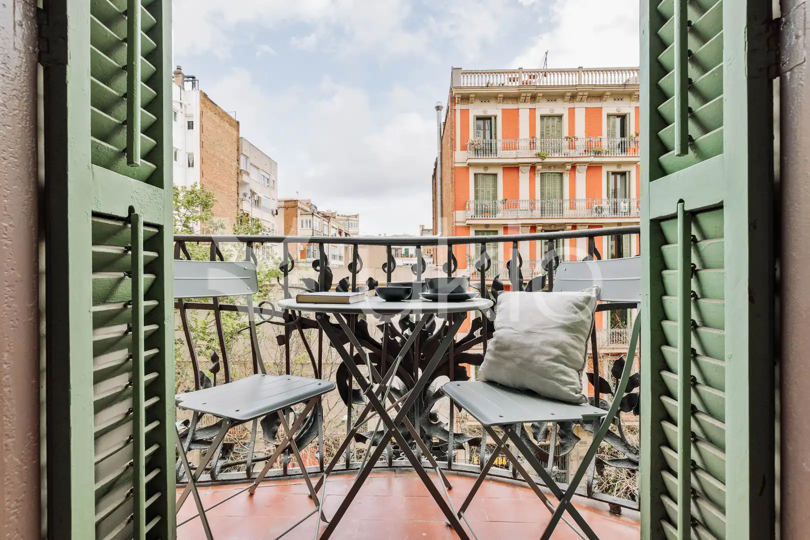 Mini appartamento con terrazza in affitto a Carrer de Mallorca, imagen 3