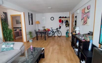 Sala d'estar de Apartament en venda en Benidorm amb Aire condicionat i Terrassa