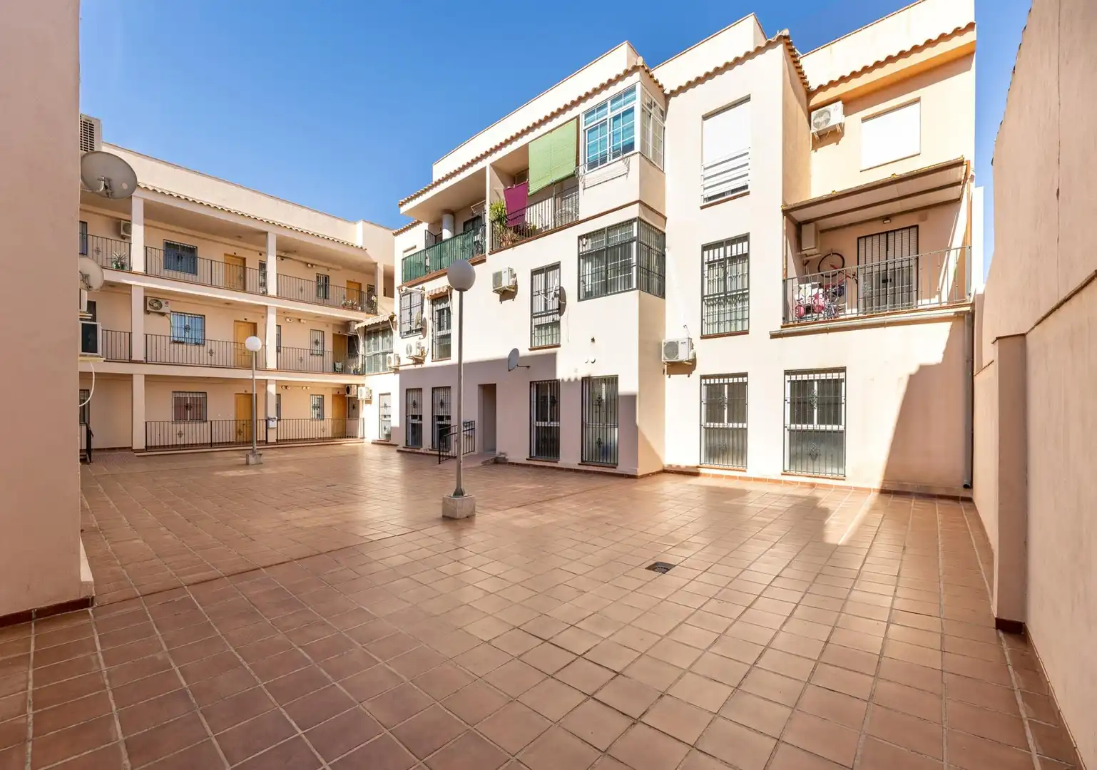 Exterior view of Flat for sale in Churriana de la Vega