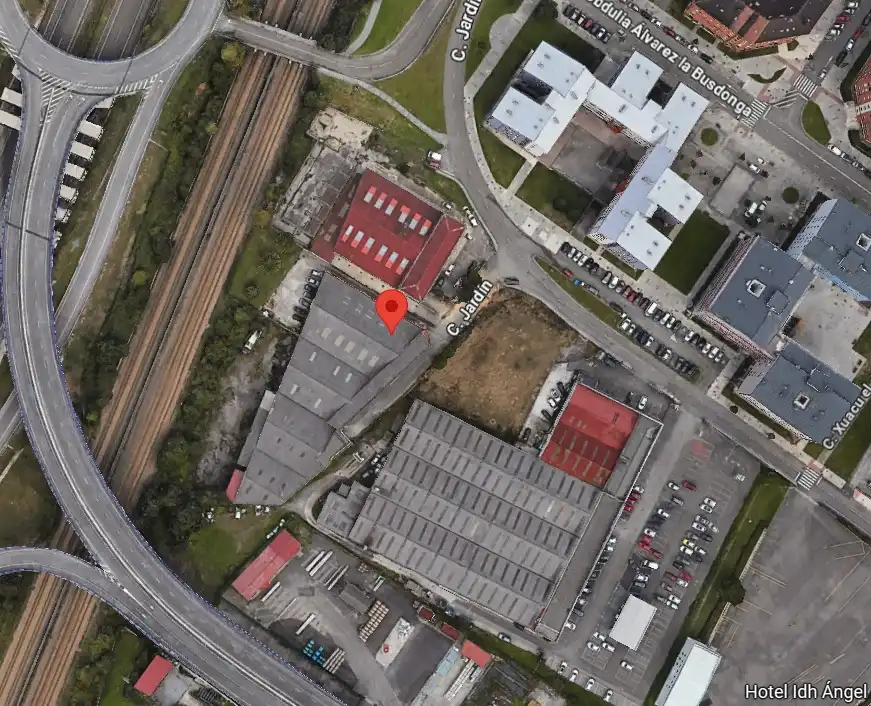 Parking of Industrial buildings for sale in Oviedo 