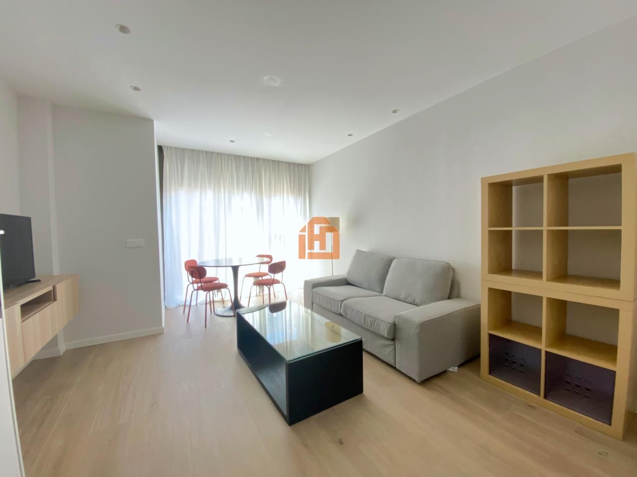Sala d'estar de Apartament de lloguer en León Capital  amb Calefacció, Terrassa i Traster