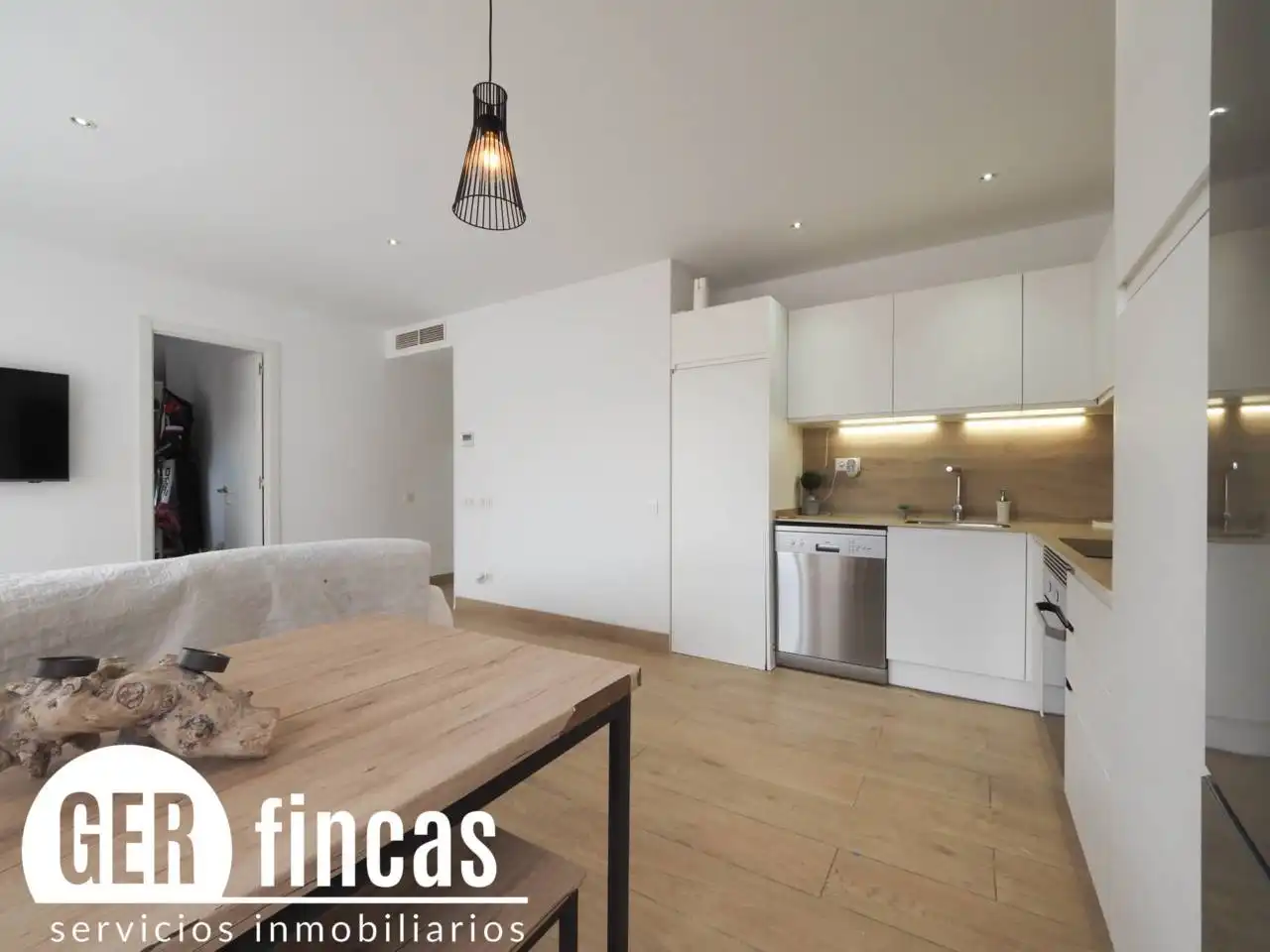 Flat with terrace for sale in Calle Sant Marc, imagen 4