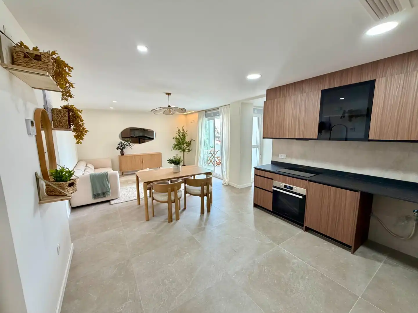 Kitchen of Flat for sale in Valencia  with Air Conditioner, Furnished and Balcony