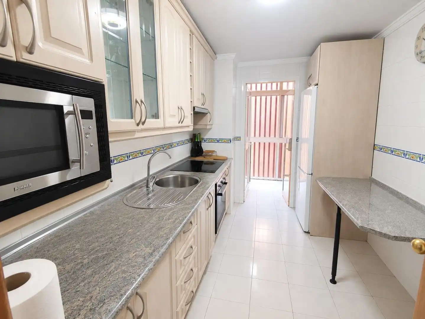 Flat with lift for sale in El Rinconcillo, imagen 3