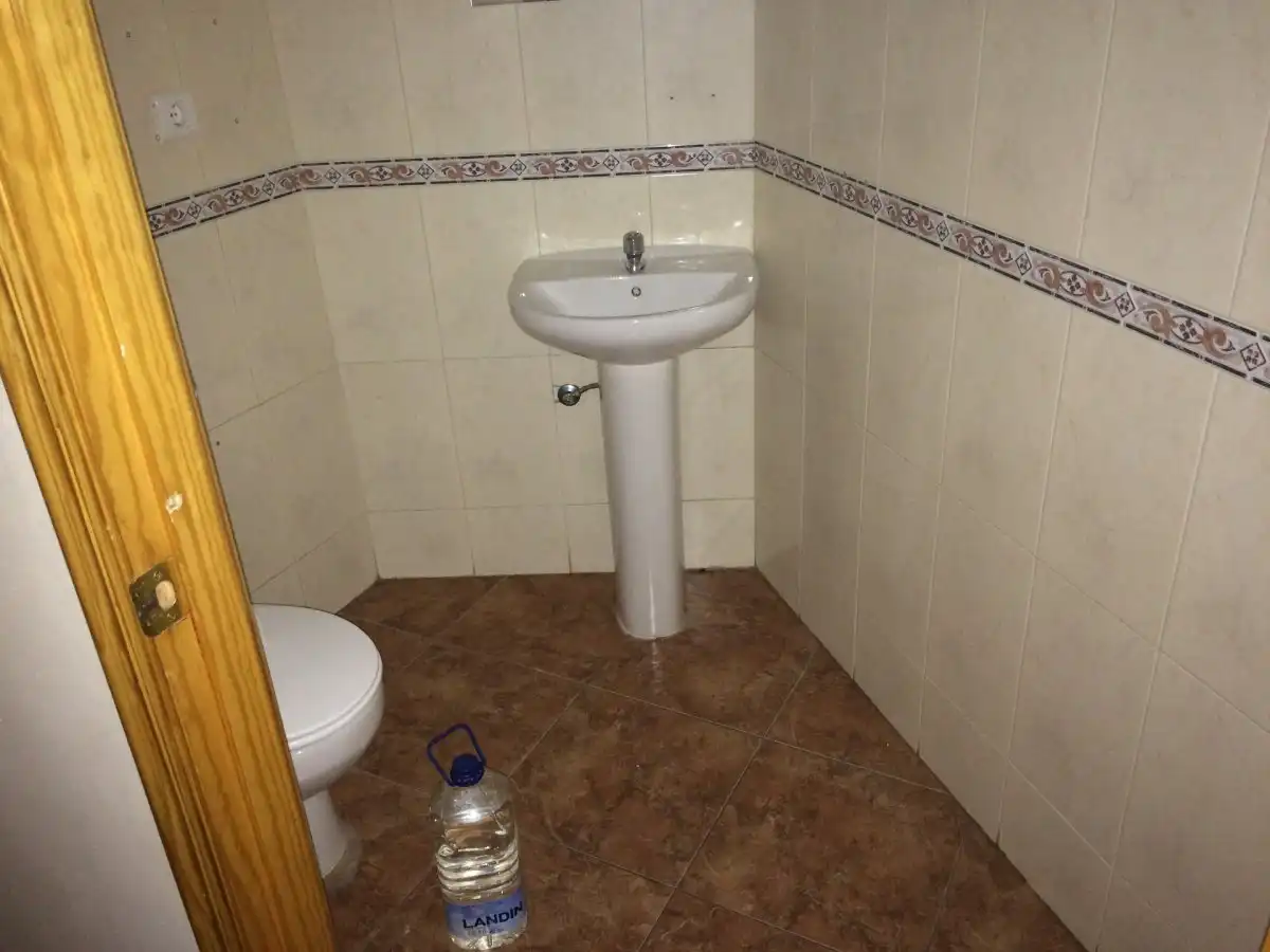 Local comercial en alquiler en huertas sacrame  en  ponferrada 6, imagen 5
