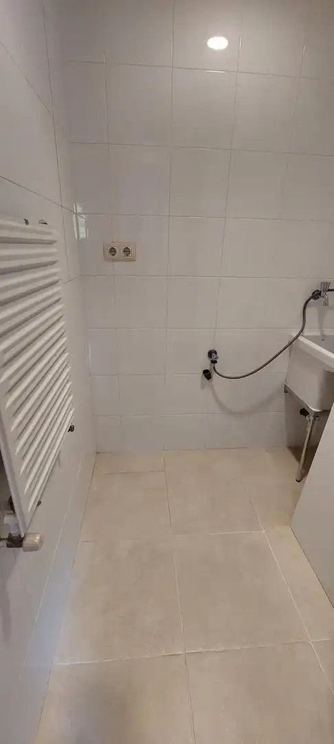 Badezimmer von Wohnung zur Miete in Vallgorguina mit Heizung, Parkett und Balkon