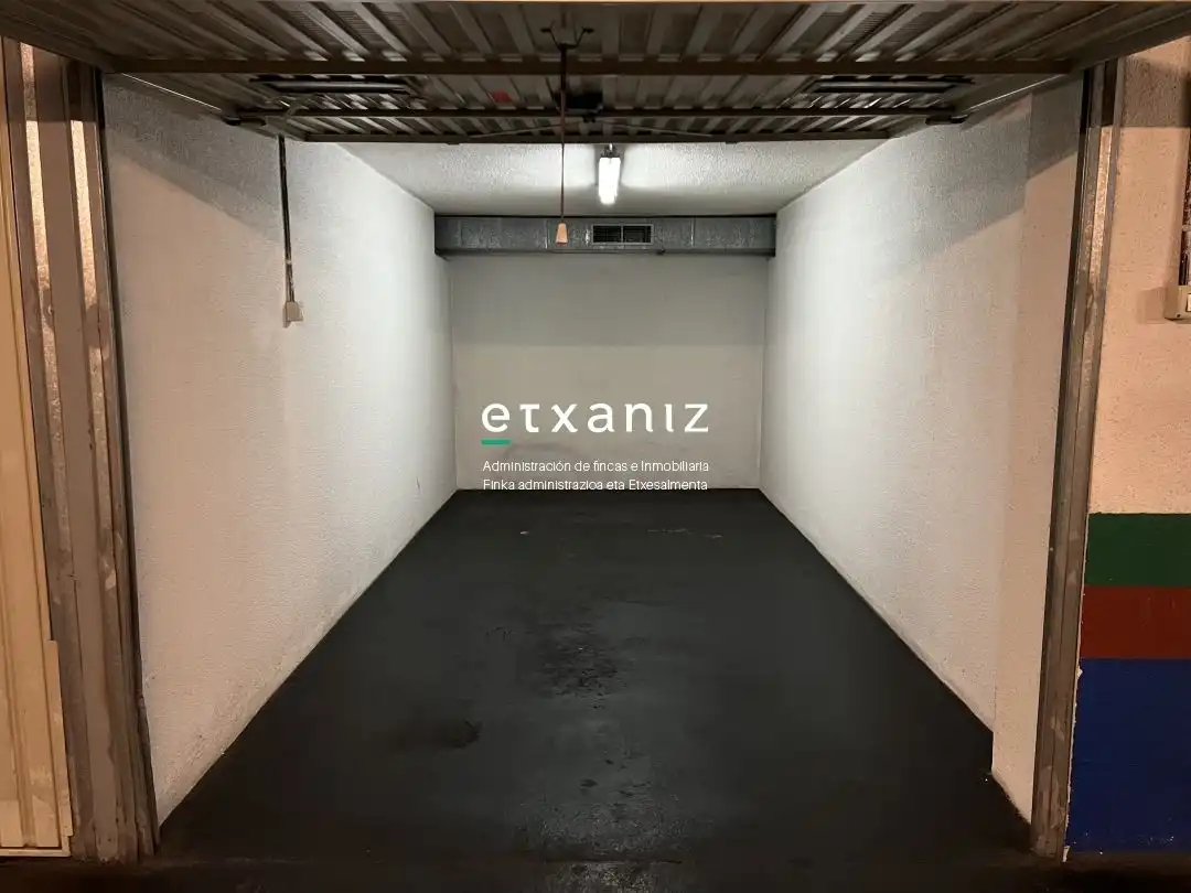 Parkplatz von Garage zum Verkauf in Donostia - San Sebastián 