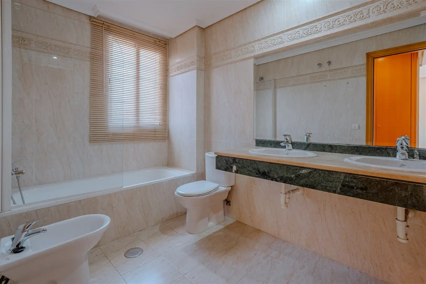 Bany de Casa o xalet en venda en Estepona