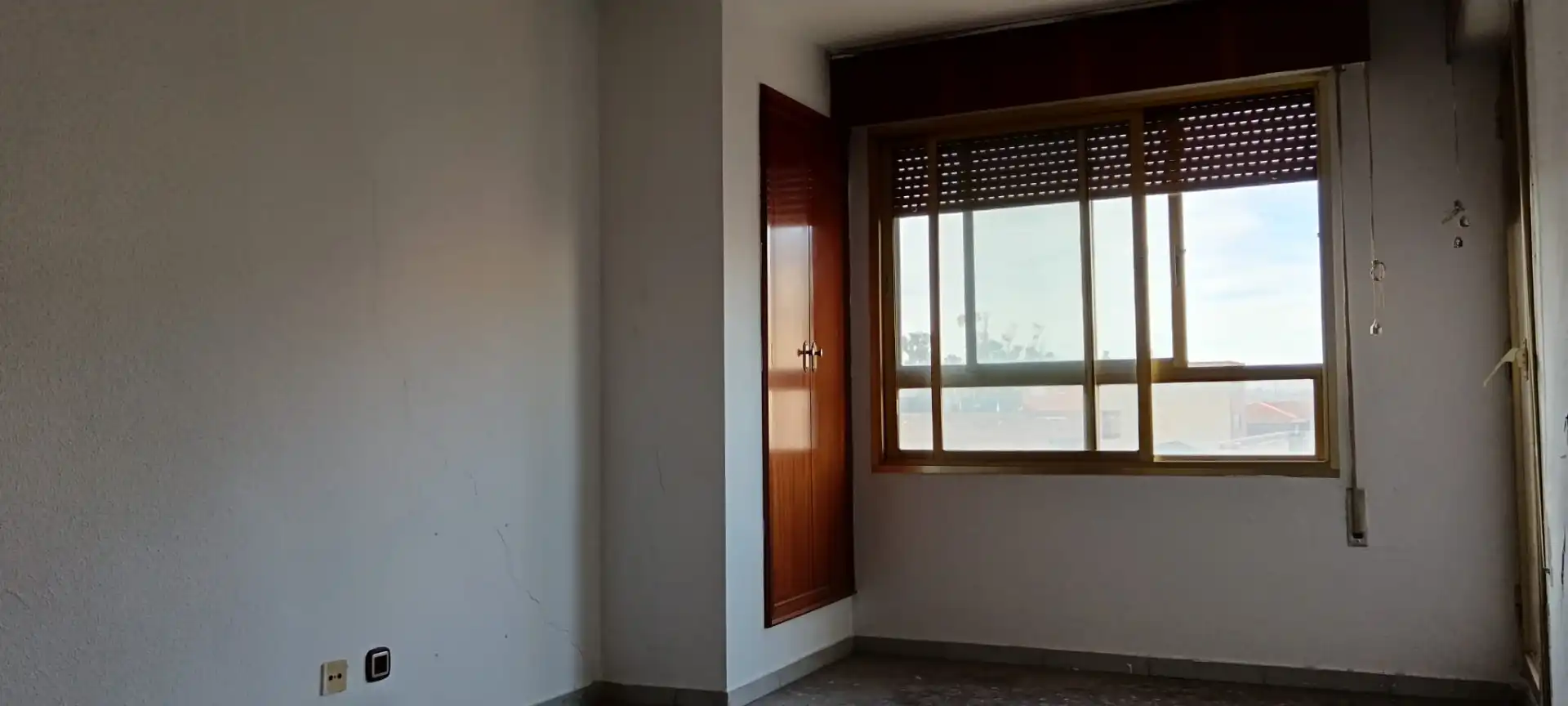 Bedroom of Flat for sale in Zaragoza  with Air Conditioner, Terrace and Storage room