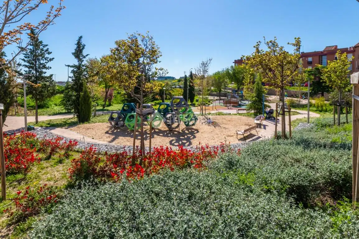 Jardín de Piso en venta en Madrid con Aire acondicionado, Trastero y Balcón
