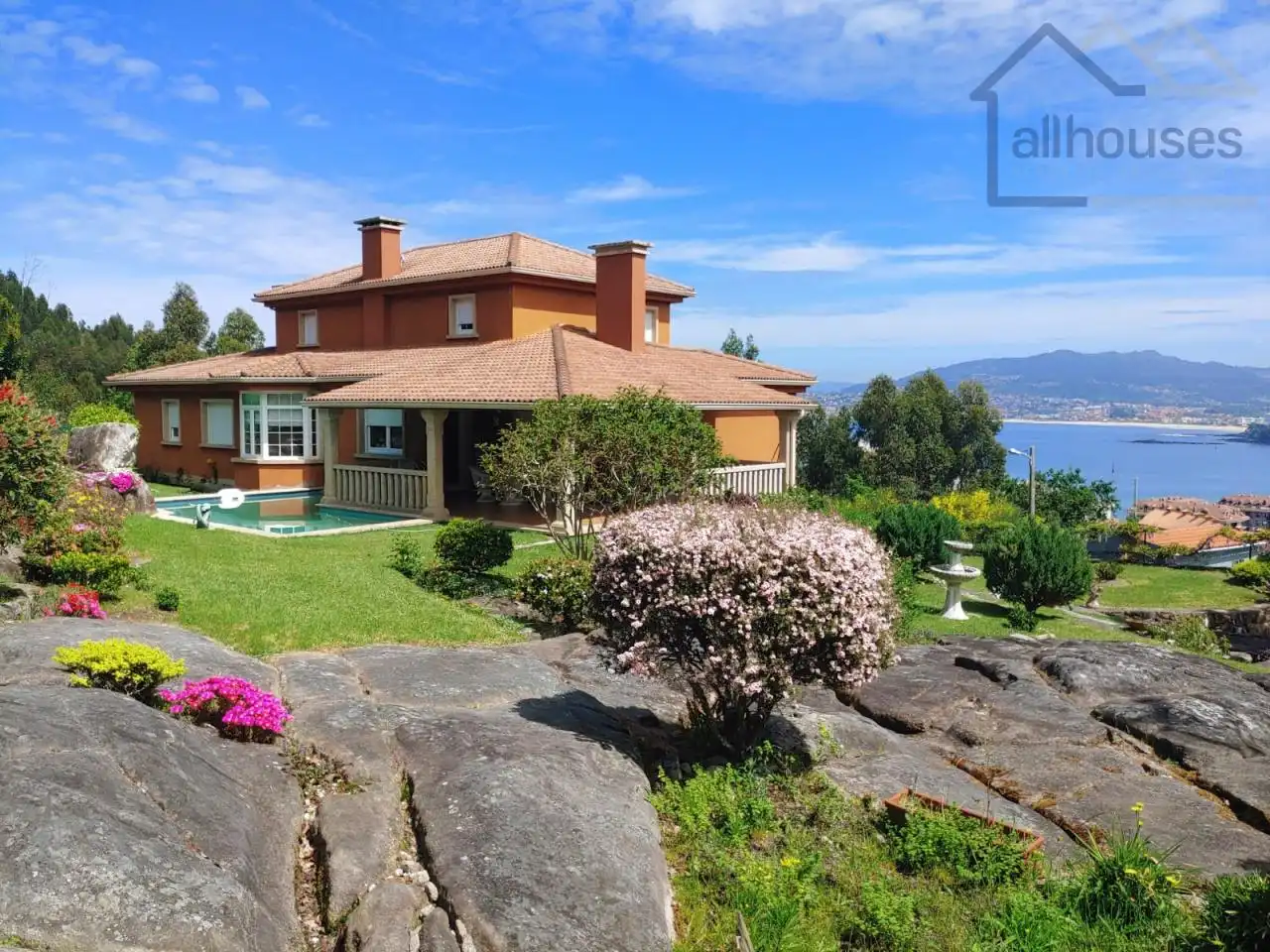Detached house with pool for sale in Oia, imagen 2