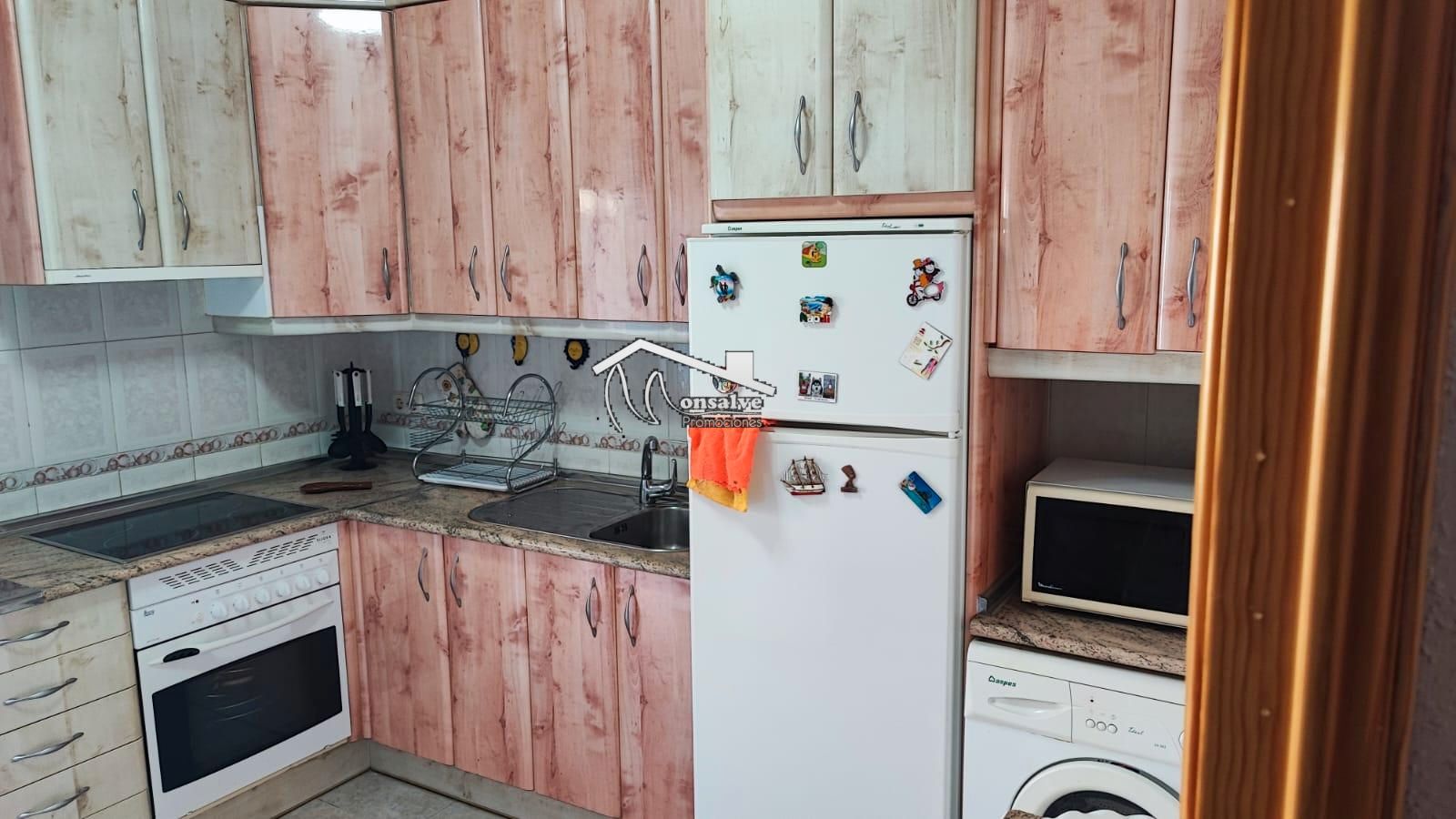 Cocina de Casa o chalet en venta en Añover de Tajo con Aire acondicionado, Calefacción y Jardín privado