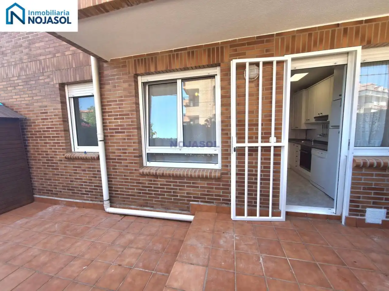 Vista exterior de Apartament de lloguer en Noja amb Calefacció, Jardí privat i Terrassa