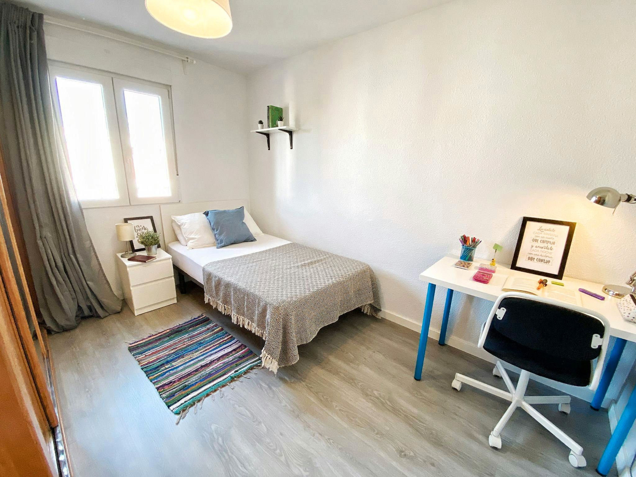 Dormitori de Pis de lloguer en  Madrid Capital amb Calefacció, Moblat i TV