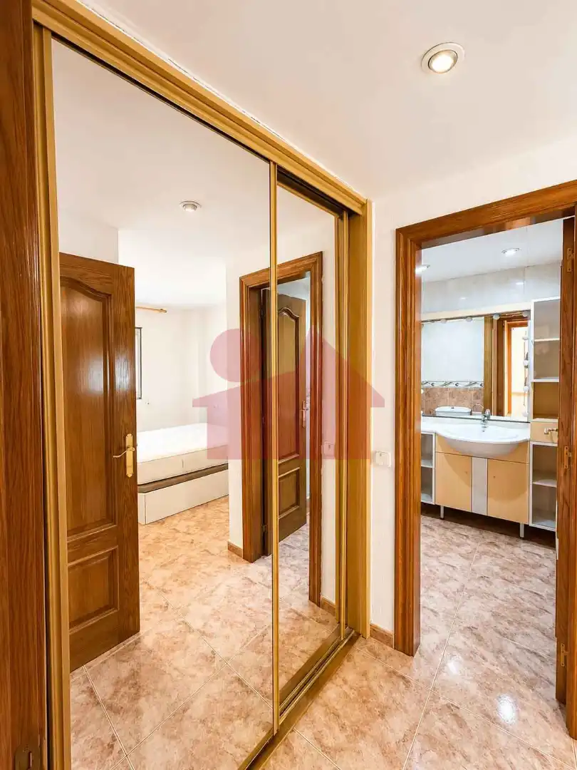 Piso en venta en Mollet del Vallès con Calefacción, Balcón y Alarma