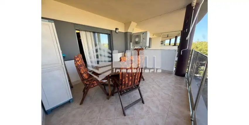 Vista exterior de Piso en venta en Sagunto / Sagunt con Aire acondicionado, Terraza y Piscina