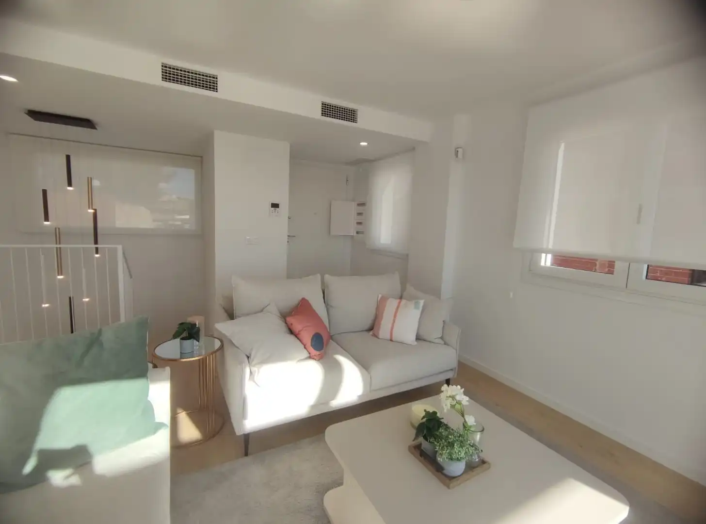 Sala de estar de Casa o chalet en venta en Polop con Aire acondicionado, Calefacción y Jardín privado