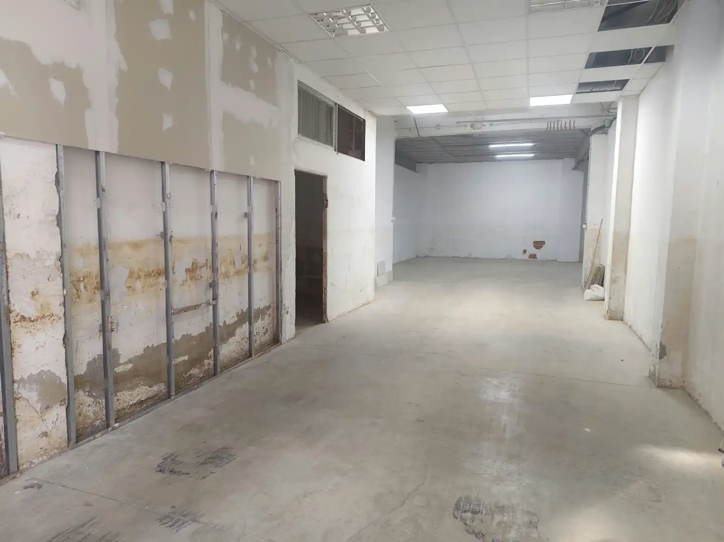 Local comercial en venda a Sedaví - CL VERGE DEL ROSER, imagen 16