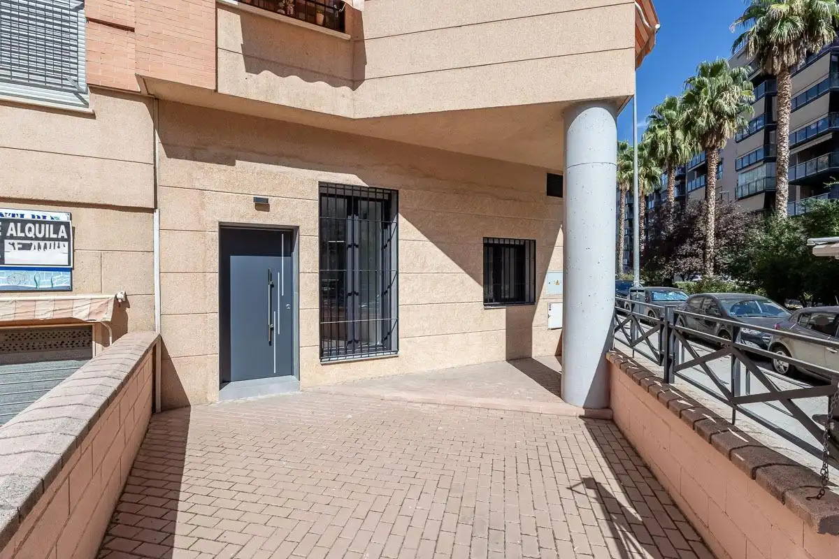 Rez-de-chaussée avec piscine à vendre à Calle PDTA RAFAEL GAGO PALOMO 9, imagen 4