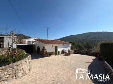 Casa con giardino in vendita a Olivella