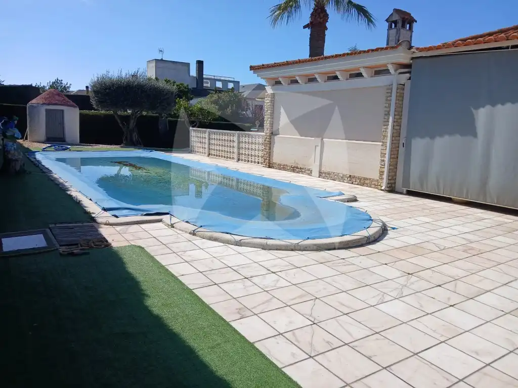 Piscina de Casa o chalet en venta en Badajoz Capital con Aire acondicionado y Piscina