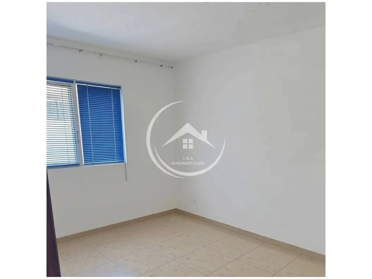 Piso con terraza en venta en Benicalap, imagen 5
