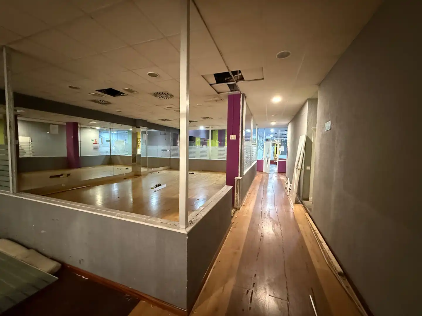 Business premises for sale in Calle Vázquez López, imagen 4