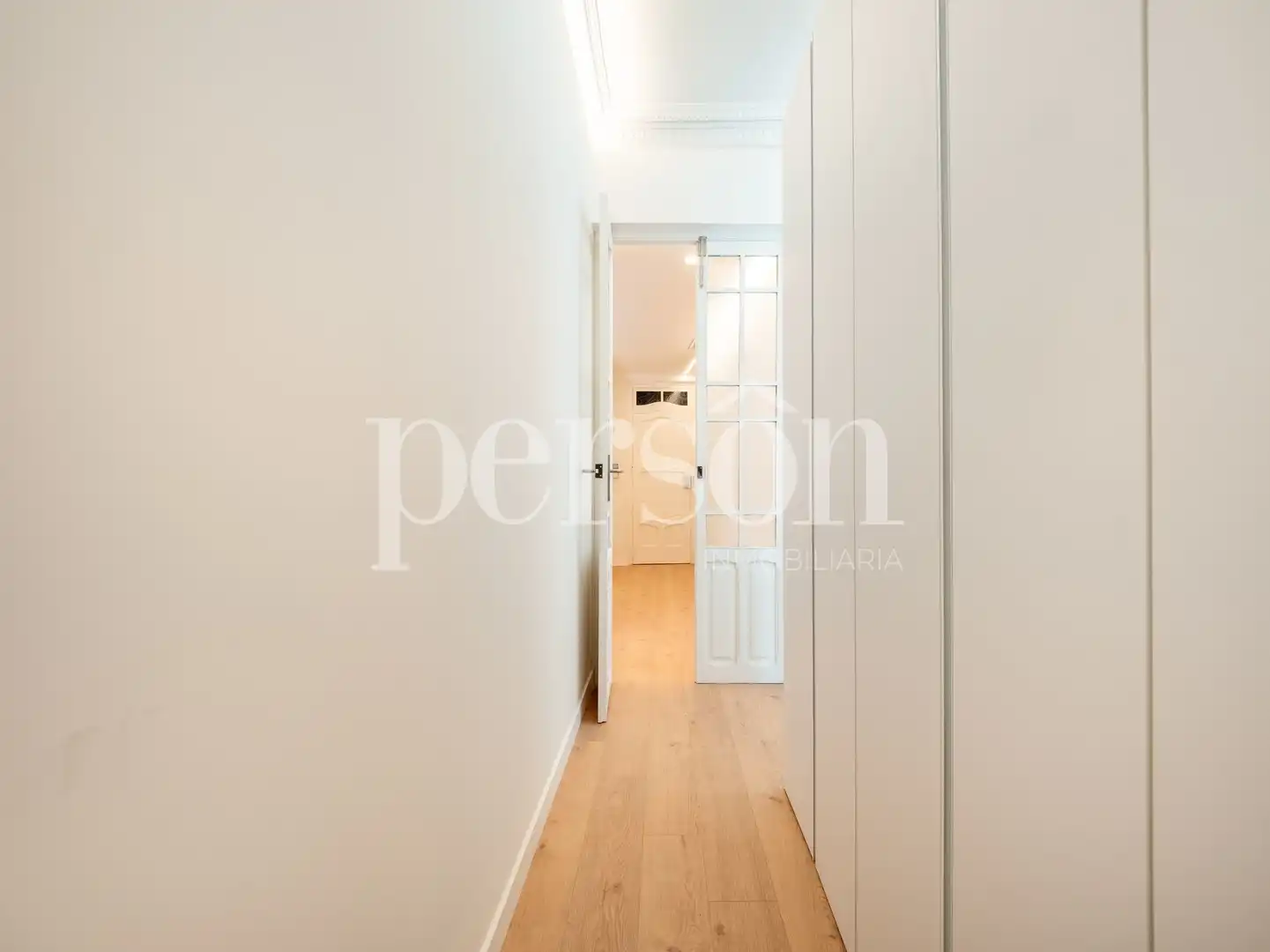 Flat for rent in Valencia  with Air Conditioner, Furnished and Balcony