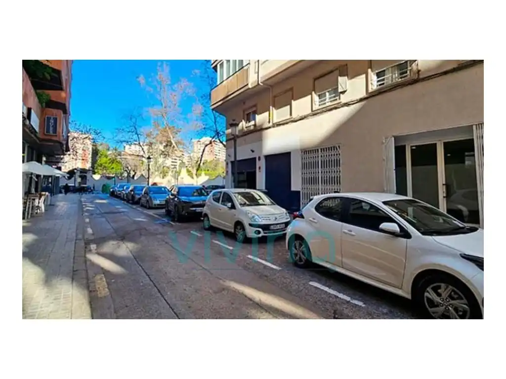 Vista exterior de Local en venta en Valencia