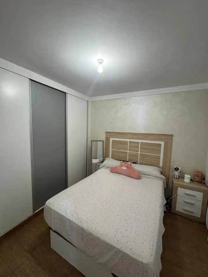 Bedroom of Flat for rent in Melilla