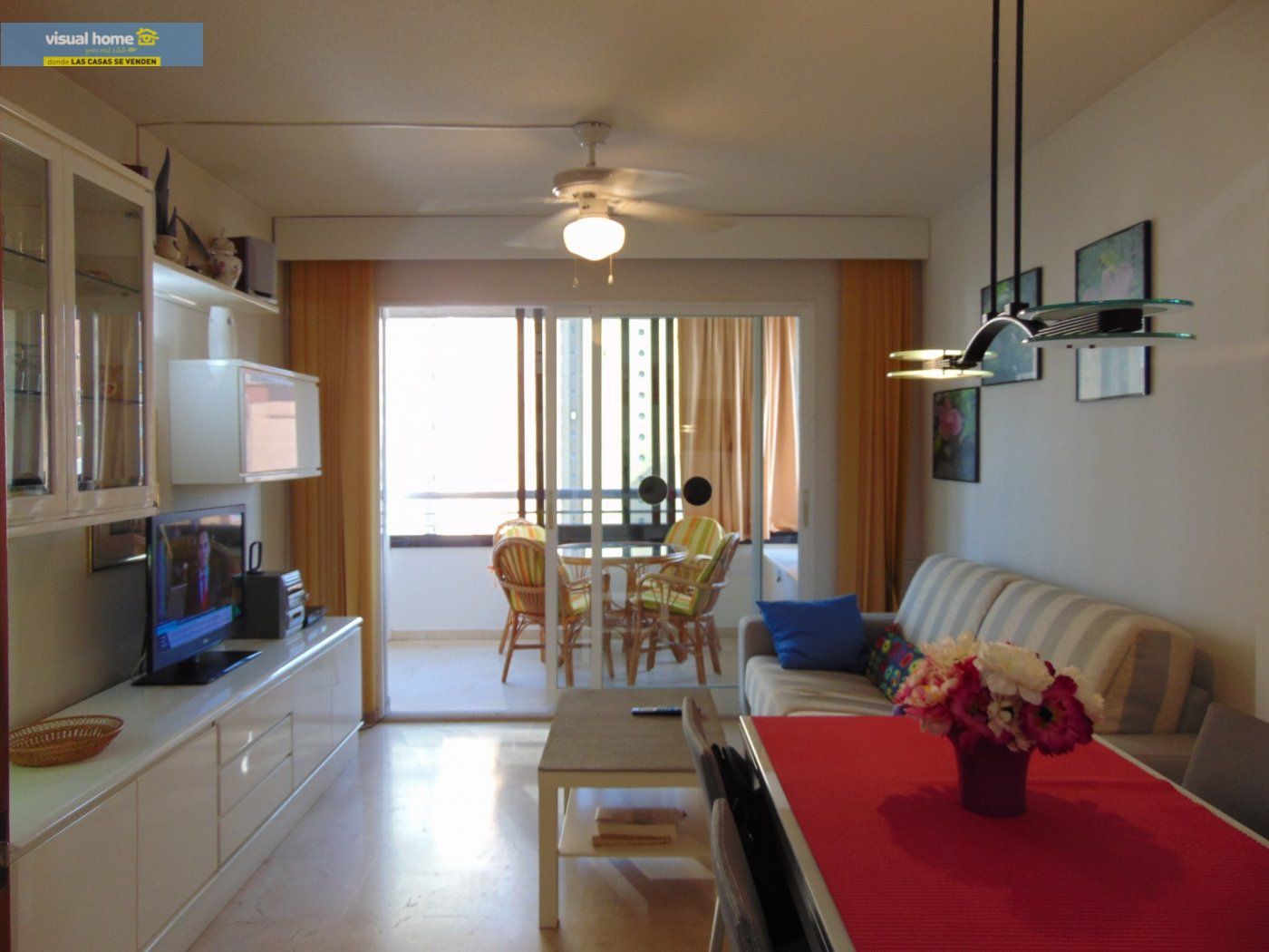 Sala d'estar de Apartament de lloguer en Benidorm amb Terrassa, Piscina i Moblat