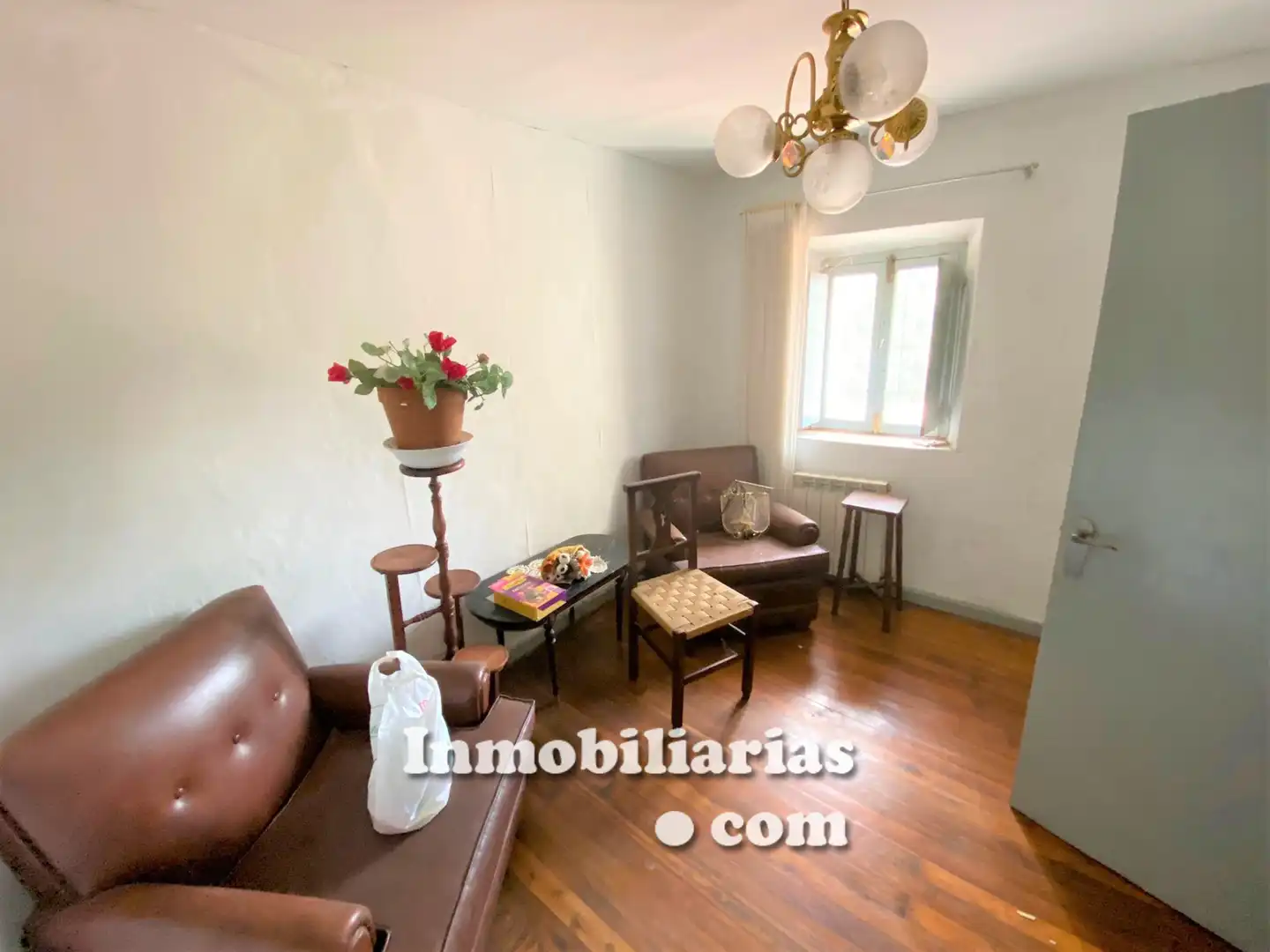 Sala de estar de Finca rústica en venta en Castro-Urdiales con Calefacción, Jardín privado y Terraza